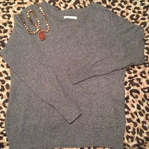 Old Navy-XL Gray V-Neck Women’s sweater